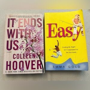 Book bundle It Ends With Us by Colleen Hoover and Easy by Emma Gold book club